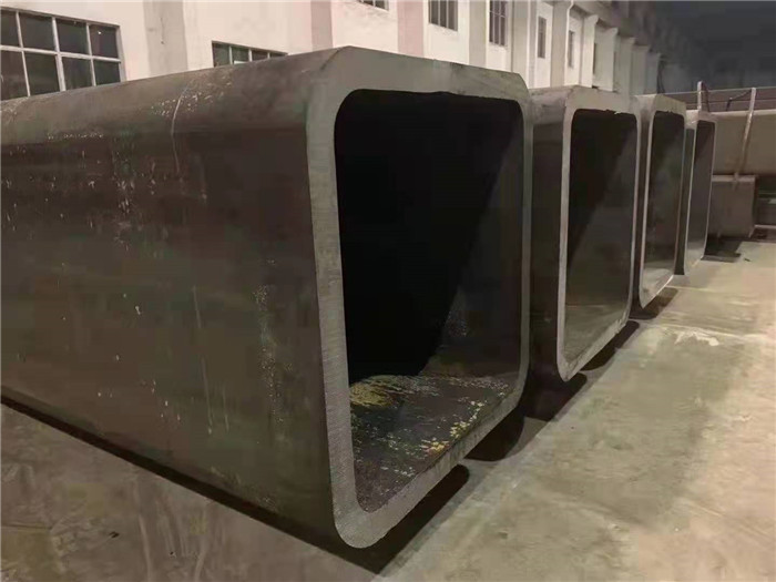 大口径无缝方管